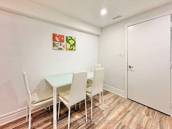 5th image of 11 Bloom St #Basement