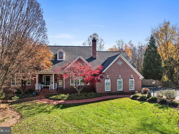 10101 Waterside Dr, Burke, VA 22015