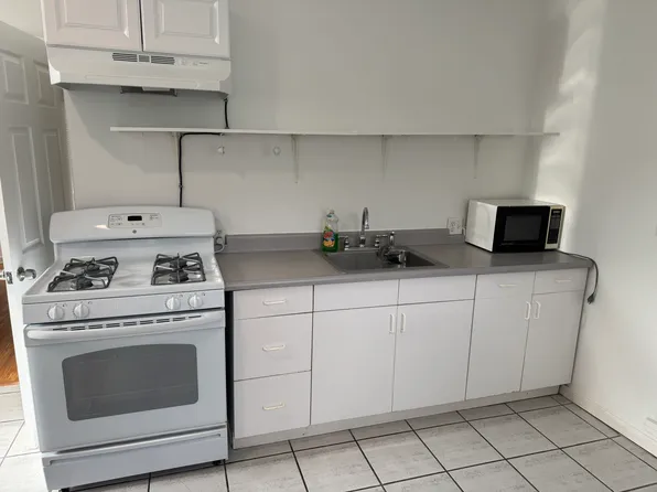 6152 Tony Ave, Woodland Hills, CA 91367