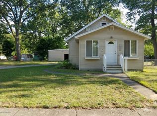 1223 Ducey Ave, Muskegon, MI 49442