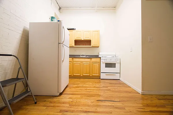 Rented by Nooklyn NYC LLC | media 61