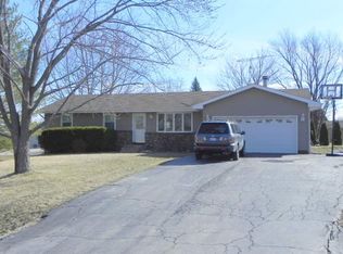 831 Lake Summerset Rd, Davis, IL 61019