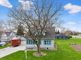 213 N 3rd St, Reedsville, WI 54230