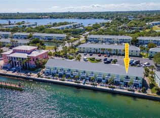 4910 Coquina Key Dr SE, Saint Petersburg, FL 33705