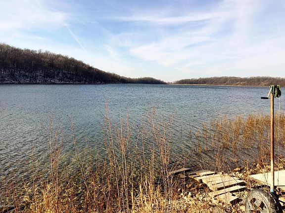 3rd image of 5584 Moon Lake Hts NW