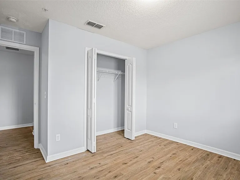 2161 Cypress Villas Dr — Photo 16