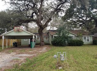 802 Avenue A, Sweeny, TX 77480