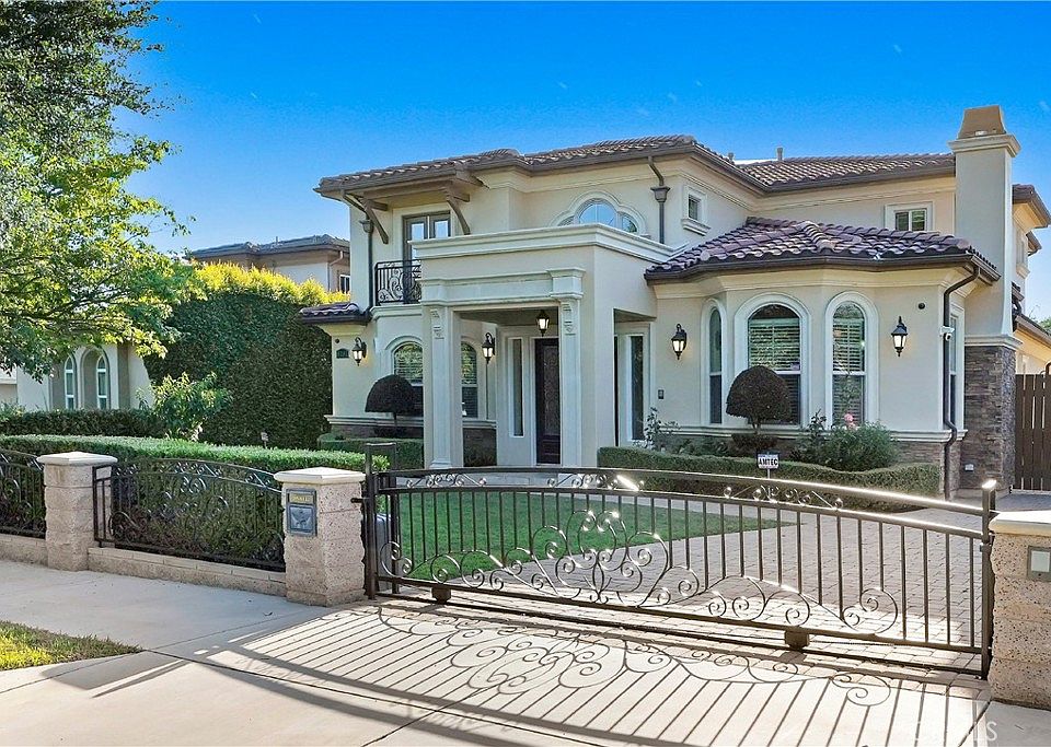 1st image of 6207 Encinita Ave
