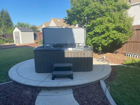 141 Hornby Ct, Roseville, CA 95747