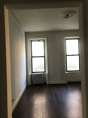 Rented by Batra Group Inc | media 4