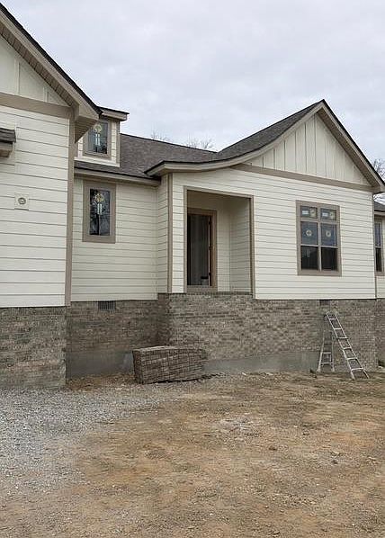 1st image of 2510 Whispering Oaks Ln