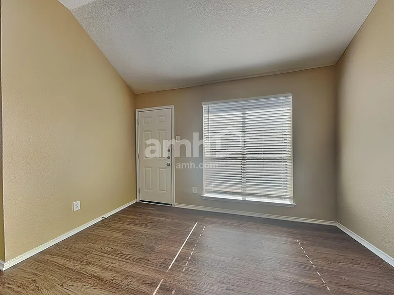 1313 Gray Dawn Dr — Photo 8