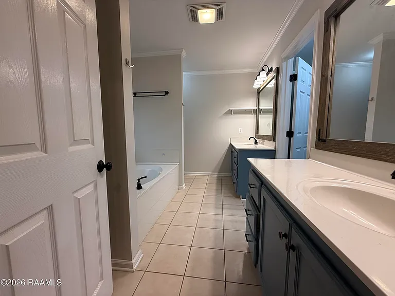 133 Woodstock Dr — Photo 7