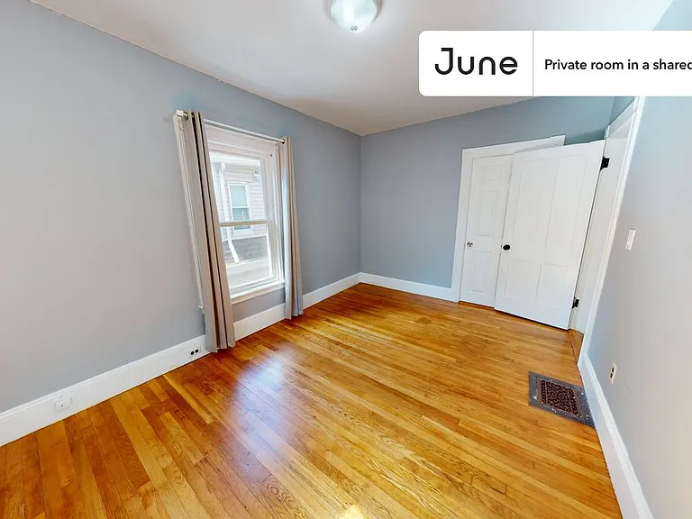 53 Saunders St #D — Photo 3