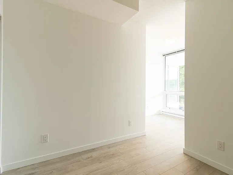2975 Oak St #205 — Photo 5