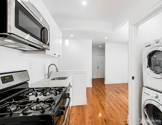 Rented by Oxford Property Group | media 11