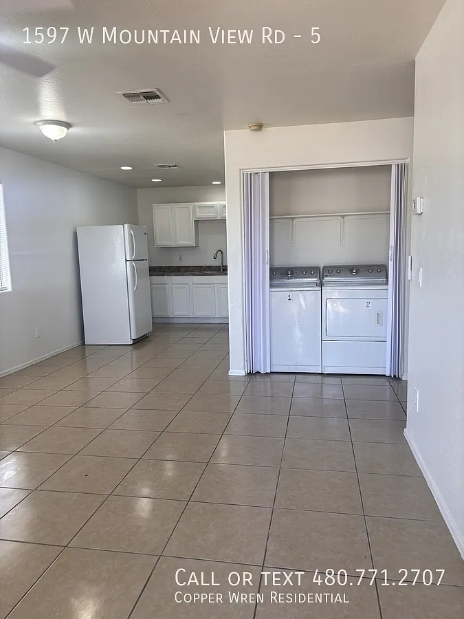 2 Bed with Washer/Dryer - 1 Month Free Rent — Photo 2