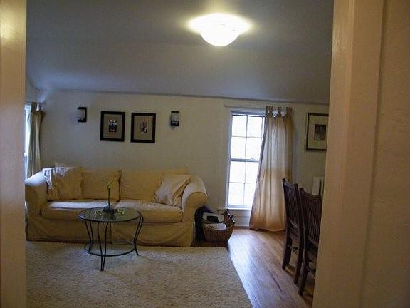 5th image of 121 Caroline St APT 4