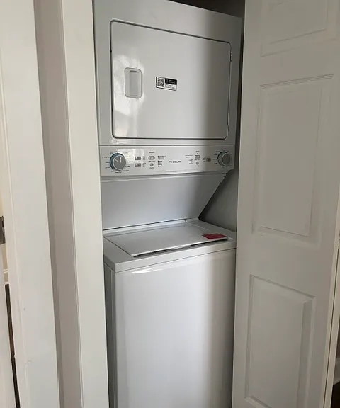 1860 N Hoyne Ave #1W — Photo 12