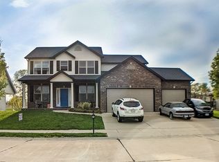66 Oakshire Dr W, Glen Carbon, IL 62034