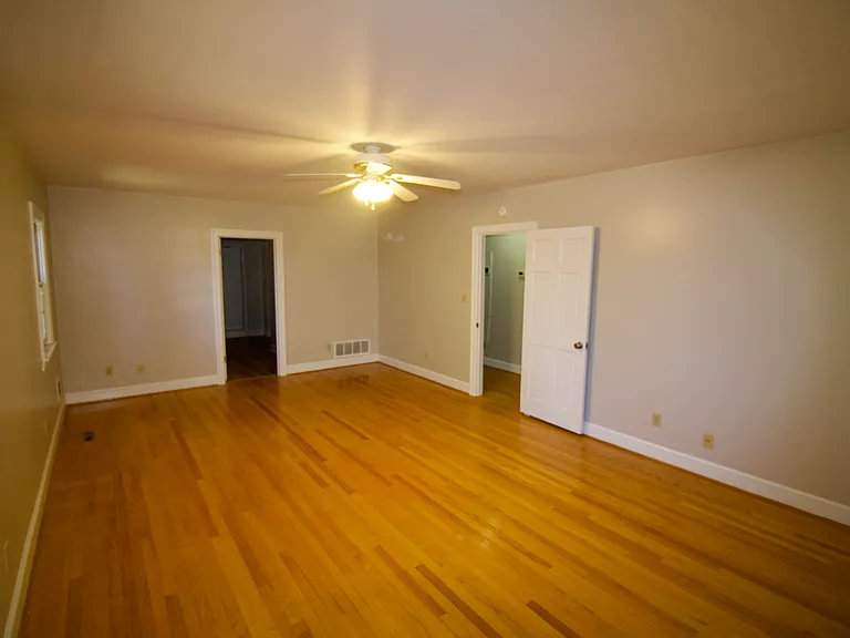 1502 Electric Rd SW — Photo 16