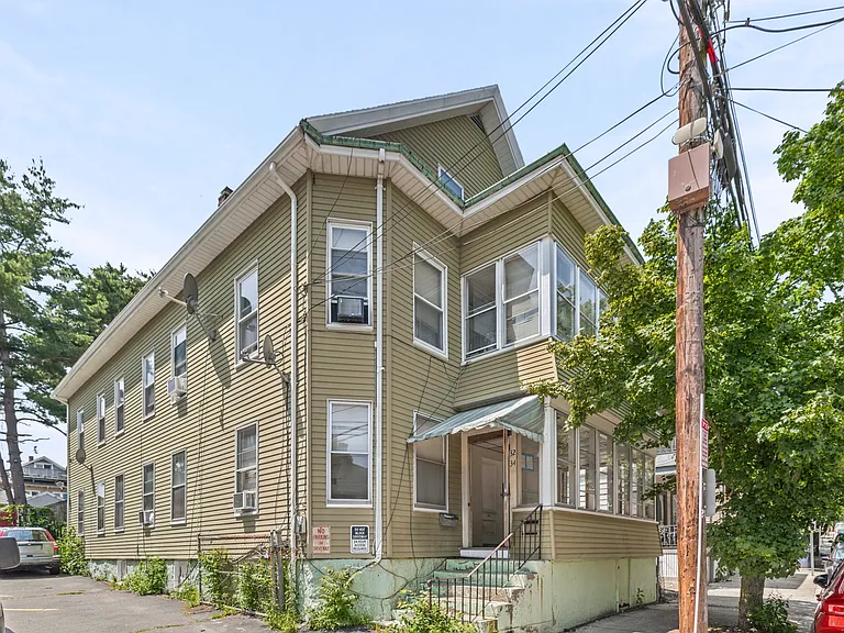 32-34 Salem St #3 — Photo 15