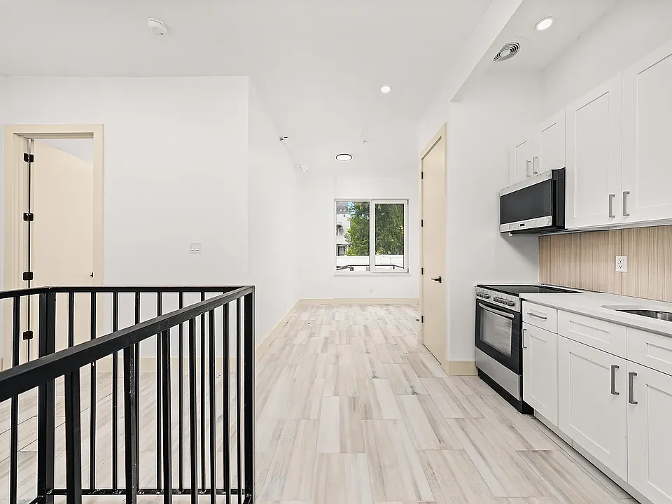 1482 Brooklyn Ave #1B