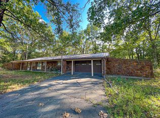 1689 County Road 2300, Caney, KS 67333