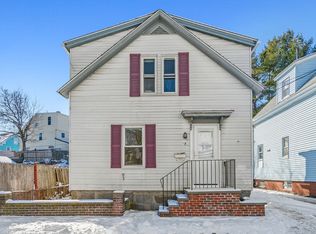 12 McKinley Ter, Lynn, MA 01902