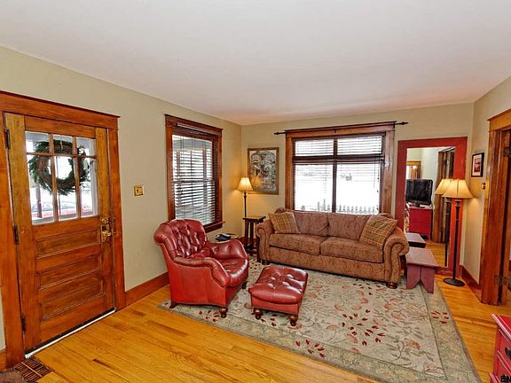 5th image of 149 Sanford St
