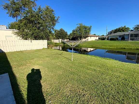2nd image of 2815 Homasassa Rd