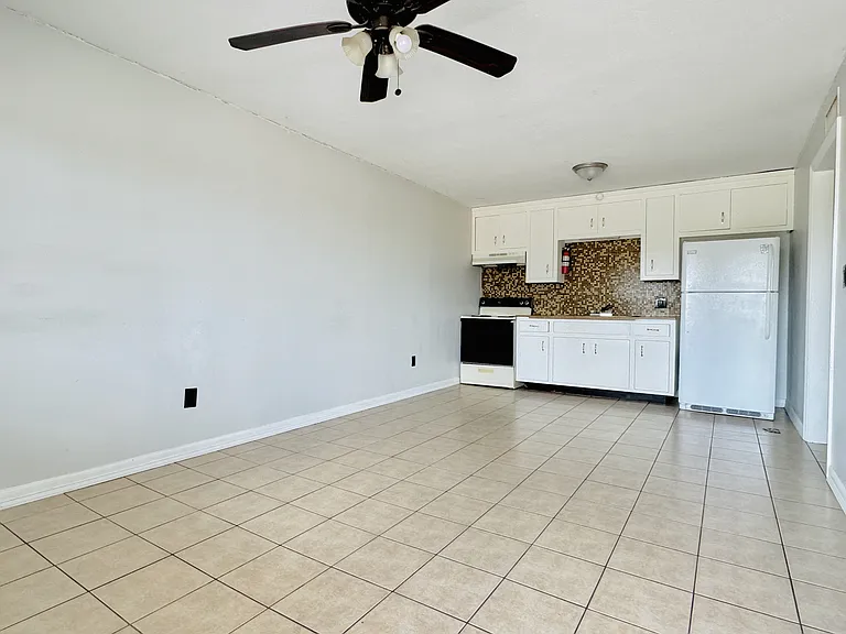 1002 Miller Ave #3 — Photo 9