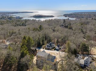 15 Oak Ave, Bourne, MA 02532