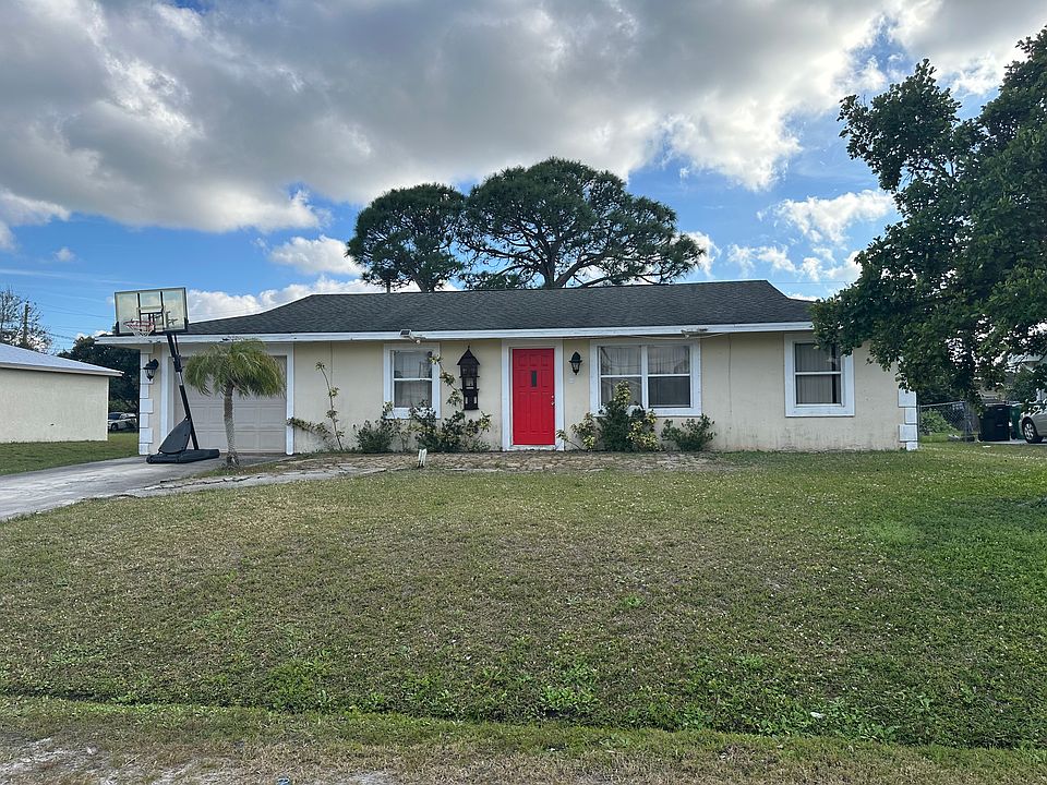 1st image of 1672 SE Grapeland Ave