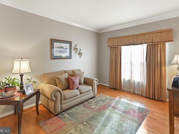 4th image of 1848 Londontowne Cir