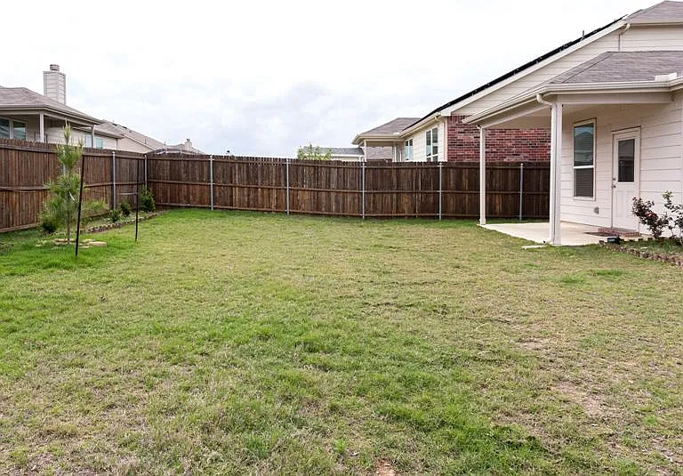 2336 Toposa Dr — Photo 27