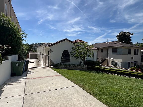 2nd image of 117 Westmont Dr