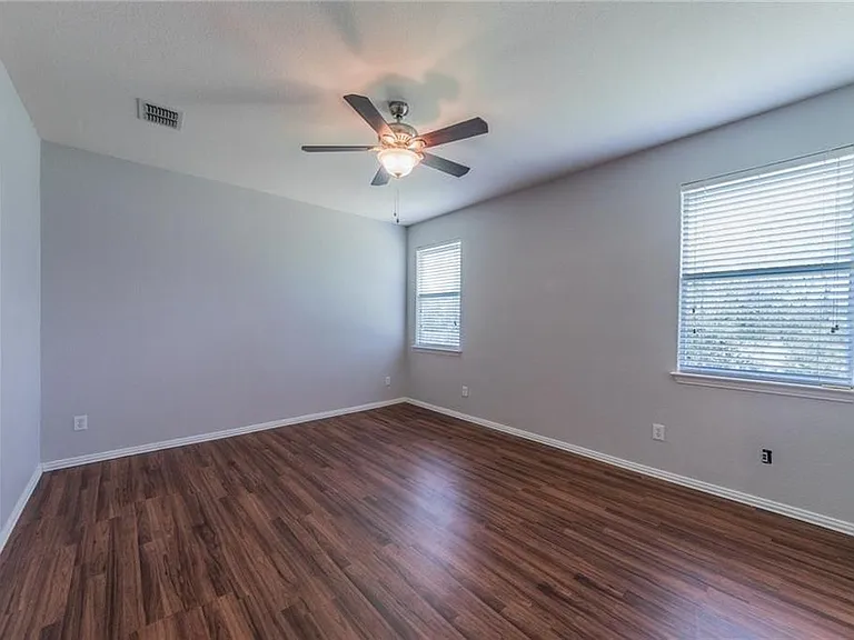 14504 Logan Springs Dr — Photo 27