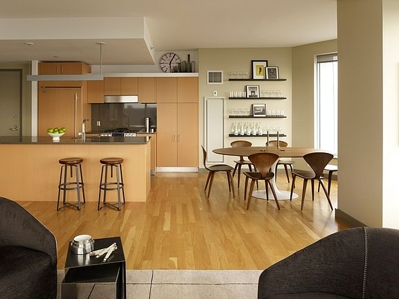 3rd image of 8 Spruce St APT 54J