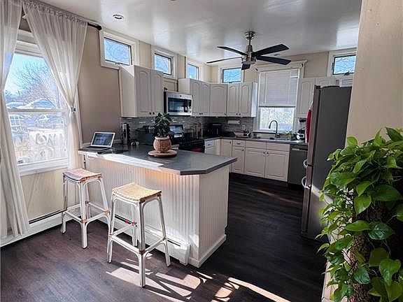 5th image of 115 Irving Rd