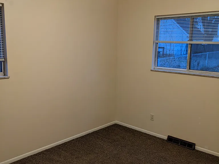 3248 Meadowbrook Ct — Photo 10