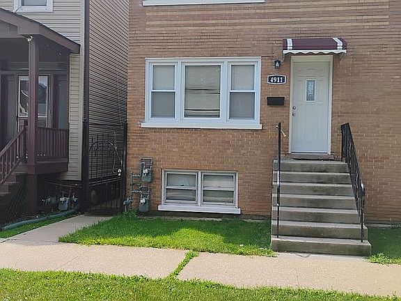 2nd image of 4911 W 29th Pl