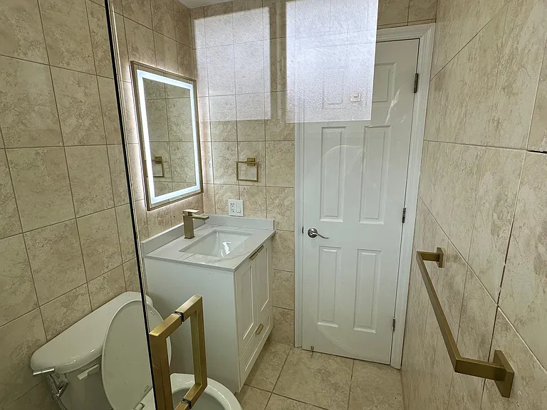 4201 SW 7th St #3 — Photo 15