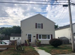 103 County Rd, Cliffwood, NJ 07721