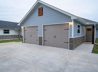 804 N Throckmorton St, Sherman, TX 75090