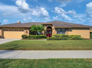 4918 Fallcrest Cir, Sarasota, FL 34233