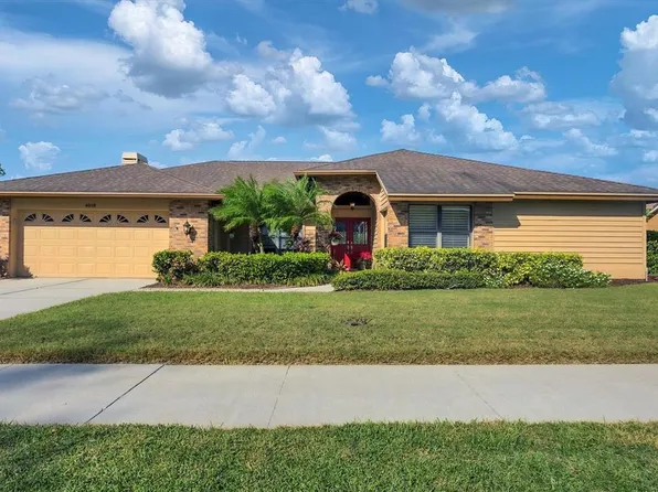 4918 Fallcrest Cir, Sarasota, FL 34233