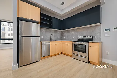 26-25 4th Street, #501