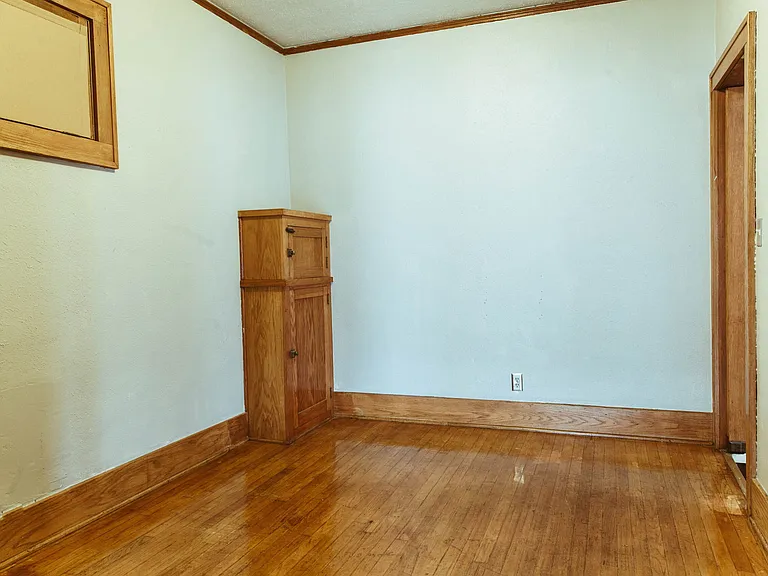 1318 N Robinson Ave — Photo 19