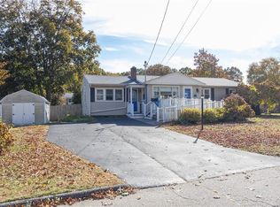 40 Walker Rd, Warwick, RI 02889